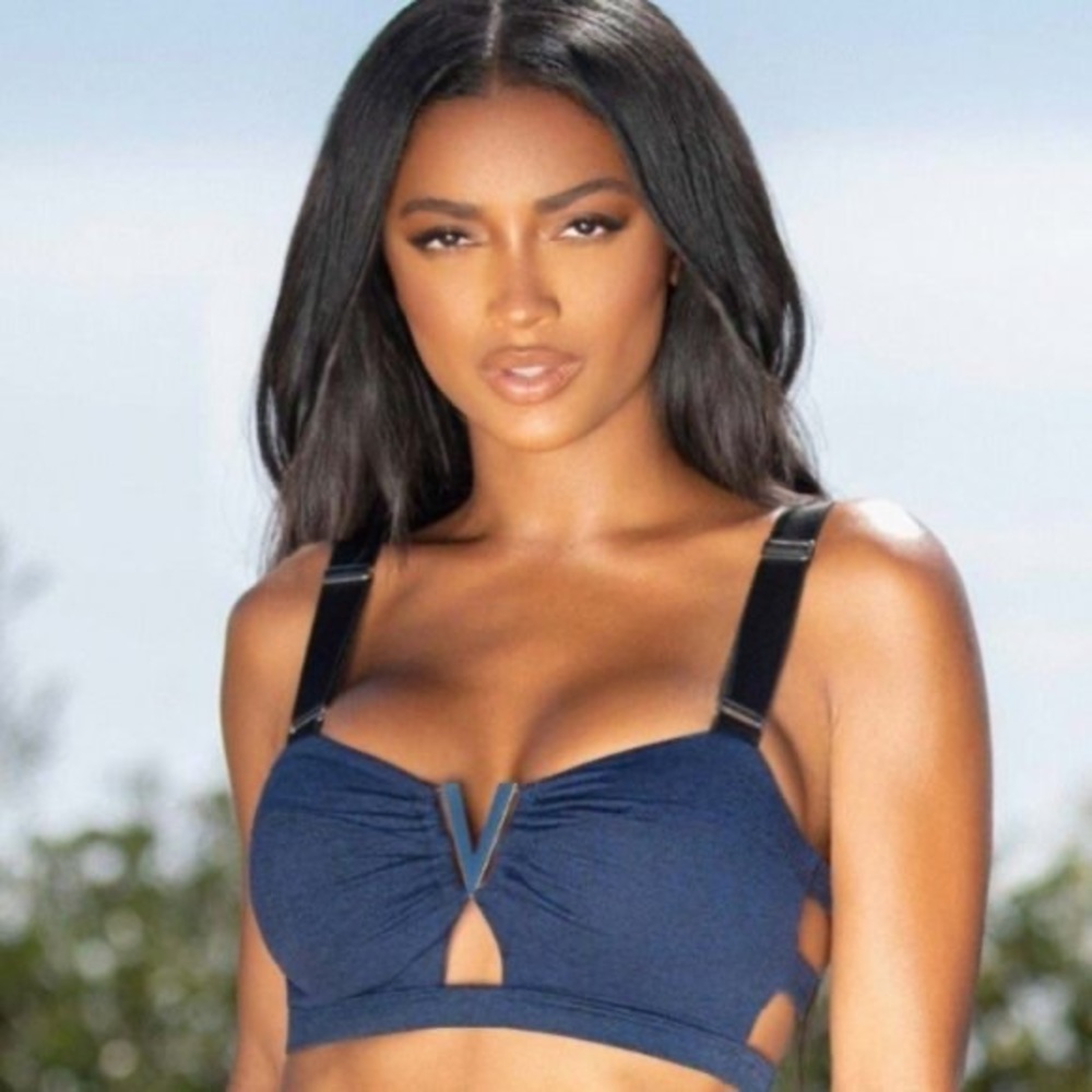 NWT Bombshell Sportswear Knockout Bra